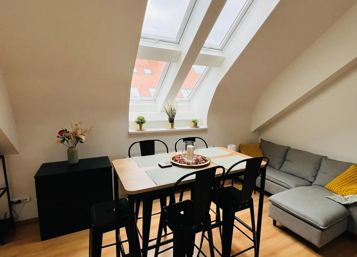 Central, Cozy & Stylish Apartment With Views Prague Czech Republic