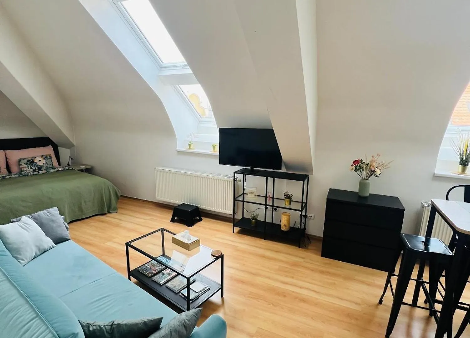 Central, Cozy & Stylish Apartment With Views Prague Czech Republic
