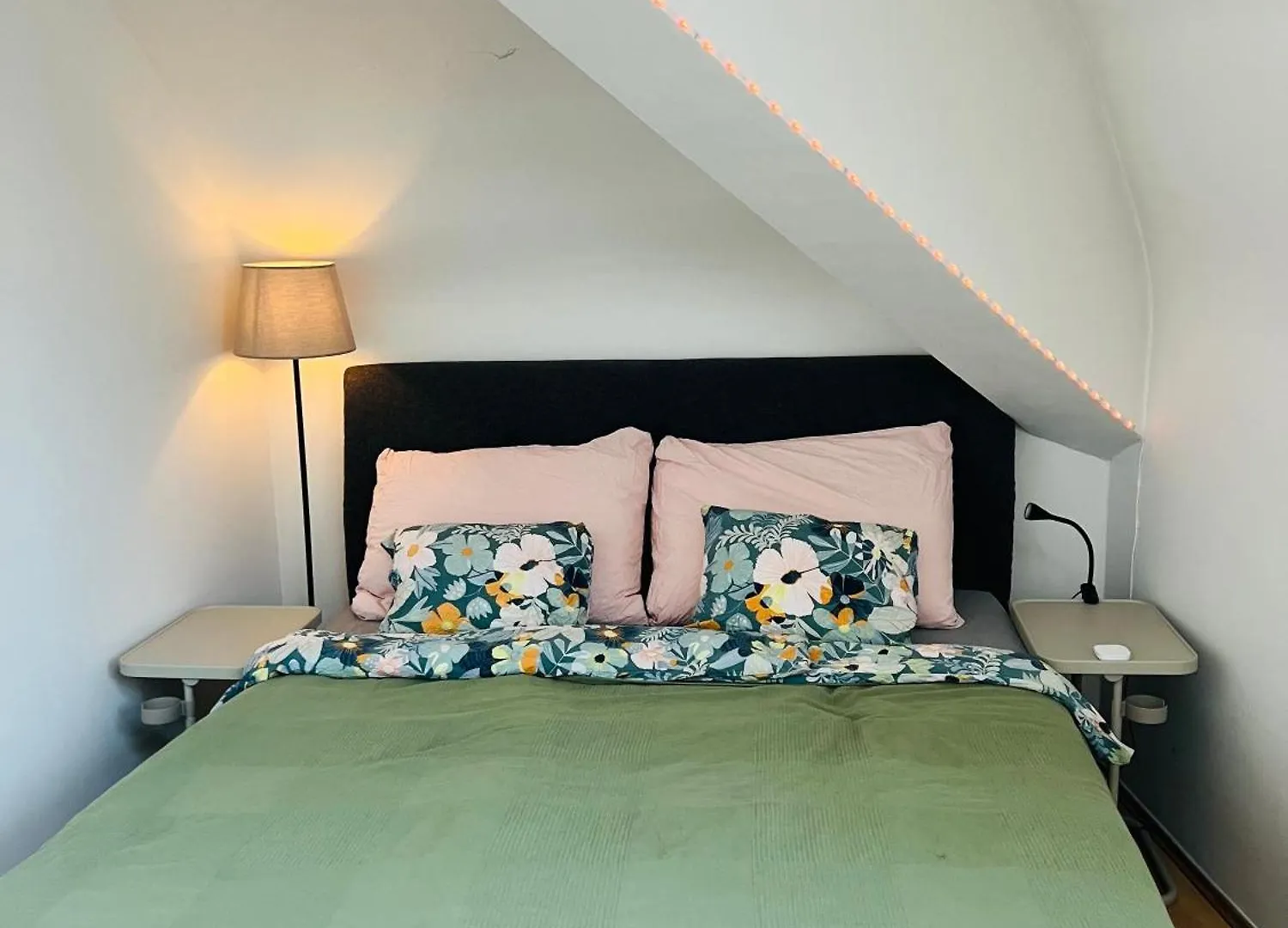 Central, Cozy & Stylish Apartment With Views Prague
